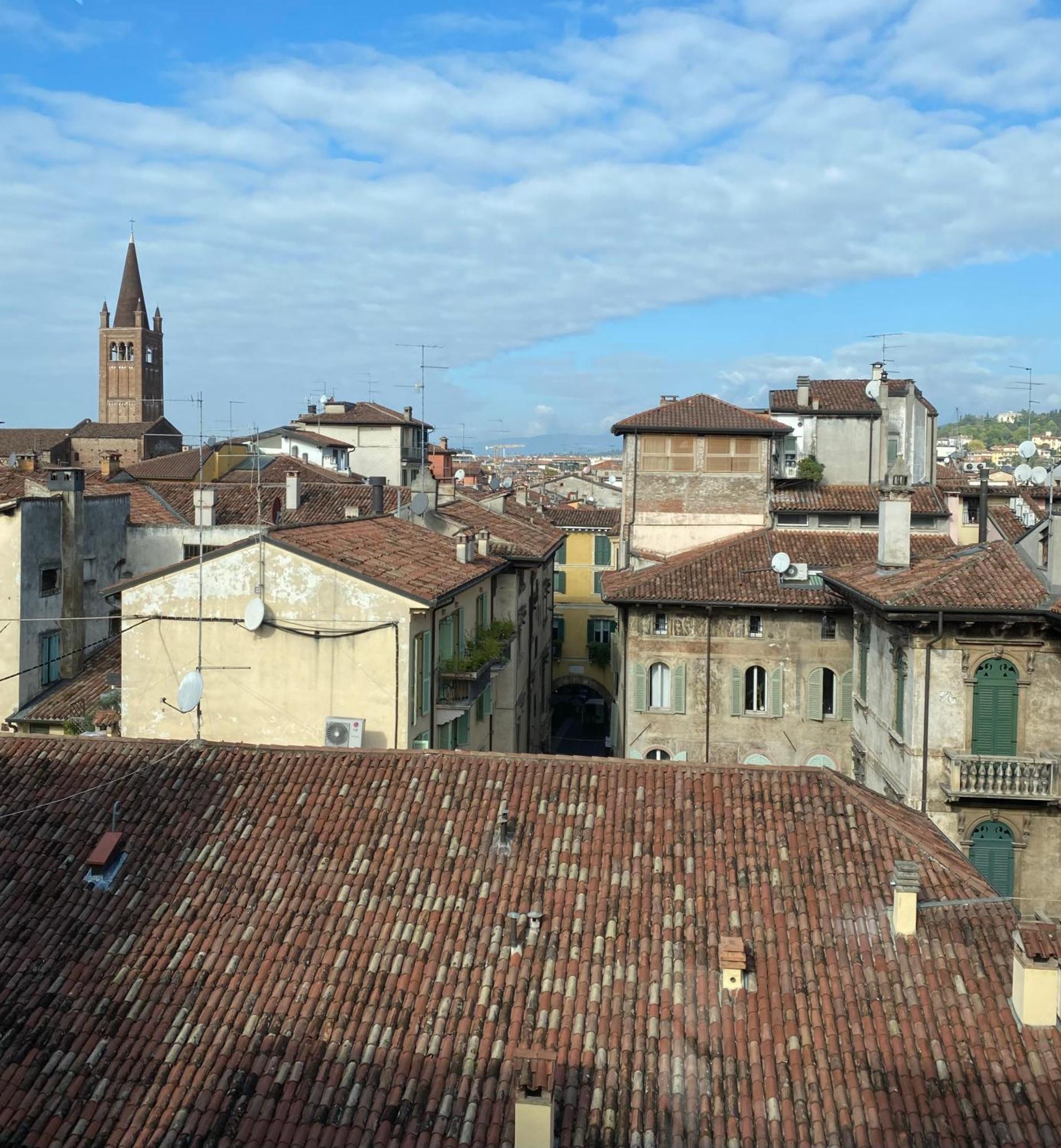 Verona Centro Piazza Erbe Exterior photo
